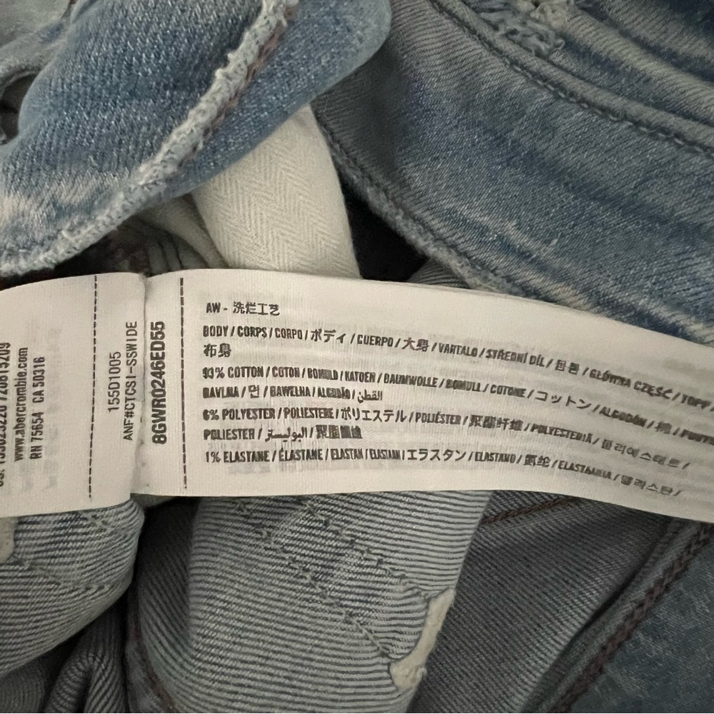 Abercrombie & Fitch Curve Love Light Blue Flare Jeans - Picture 8 of 9